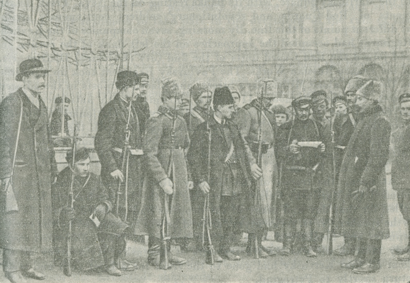 Image of Red Guards examining passes at the entrance to the Smolny