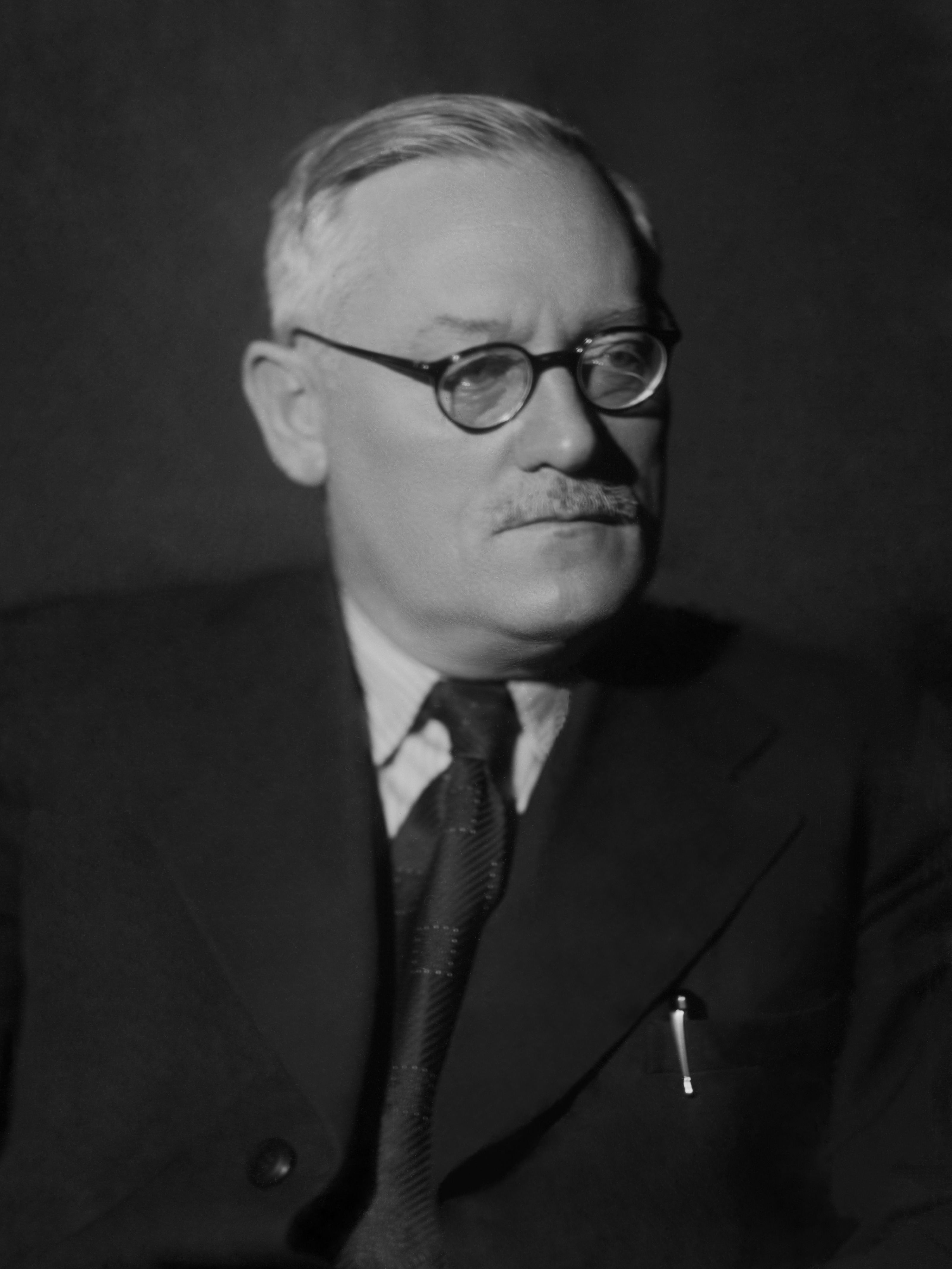 Retrato Andrey Vyshinsky